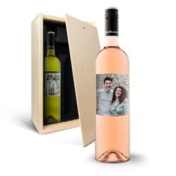Vingavesæt med personlig etiket - Maison de la Surprise - Syrah & Sauvignon Blanc